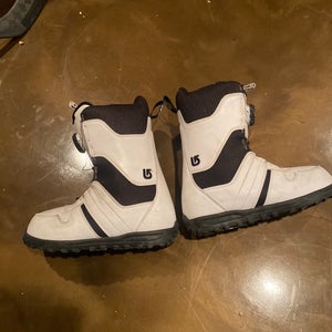 Used Size Men's 10.5 (W 11.5) Burton Snowboard Boots