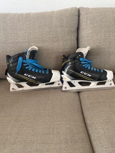Used CCM Regular Width  Size 7.5 Tacks 9060 Hockey Goalie Skates