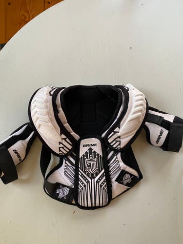 Brine Uprising Shoulder Pads youth small.