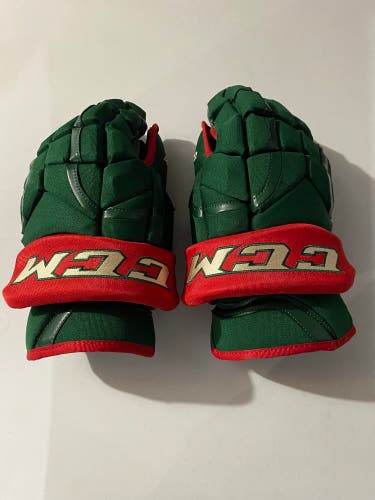 like new CCM 14" Pro Stock HG12 Gloves minnesota wild