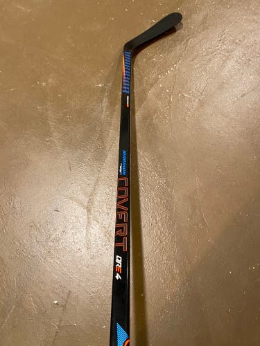 Warrior Covert QRE 4 Hockey Stick RH W03