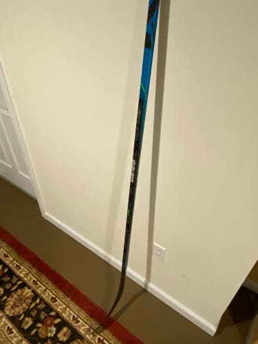 Senior Left Hand P92 Nexus Geo Hockey Stick