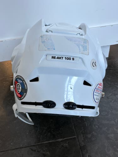 Used Small Bauer Re-Akt 100 Helmet