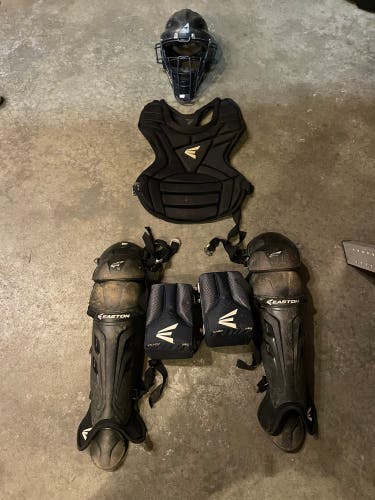 Easton Catcher's Set