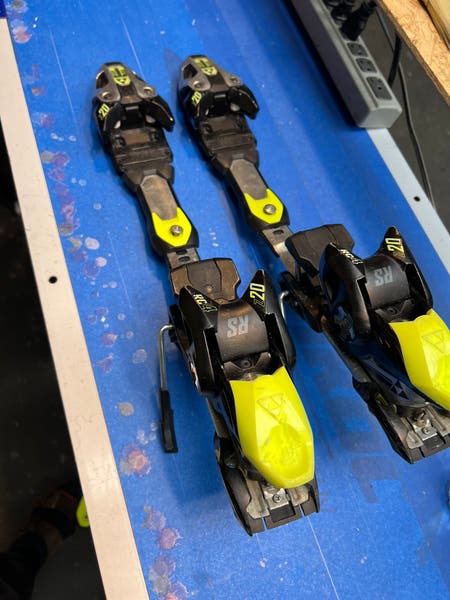 Fischer Z20 Bindings | SidelineSwap | Buy and Sell on