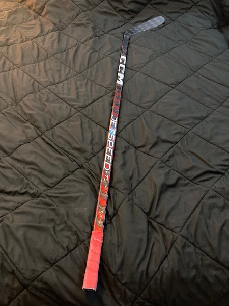 Senior Right Handed P29 JetSpeed FT5 Pro Hockey Stick
