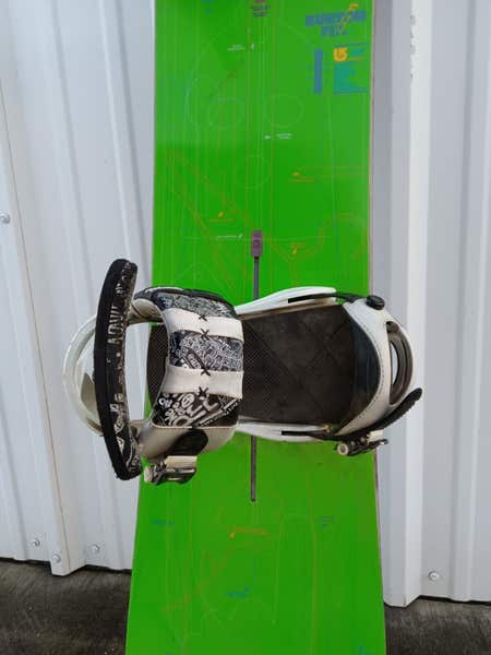 Burton FIX Snowboard 158 cm Green & Purple with Burton