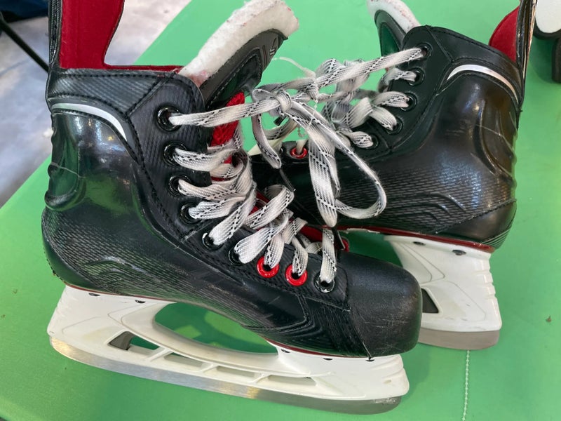 Junior Used Bauer Vapor X500 Hockey Skates D&R (Regular) 3.0
