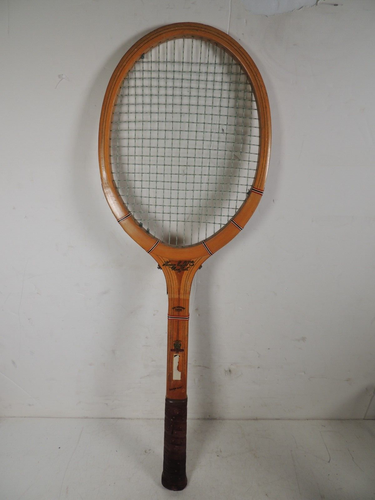 Vintage HARRY C. LEE CO. NEW YORK "DREADNOUGHT DRIVER" Wooden Tennis Racquet