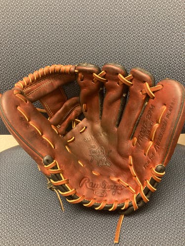 Re-laced/reconditioned Rawlings HoH IF Glove-11.25’ RHT