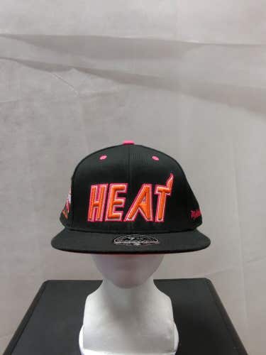 NWS Miami Heat Mitchell & Ness Decade Of Heat Fitted Hat 7 3/8 NBA