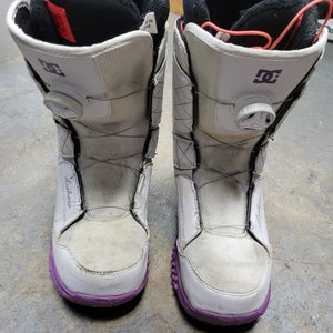 Used Dc Shoes Search Boa Senior 8.5 Women's Snowboard Boots