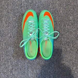 Nike Mercurial Victory IV FG Cleats