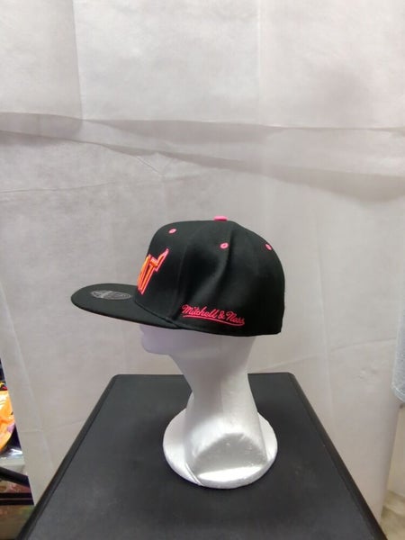 NWS Miami Heat Mitchell & Ness Decade Of Heat Fitted Hat 7 1/4 NBA