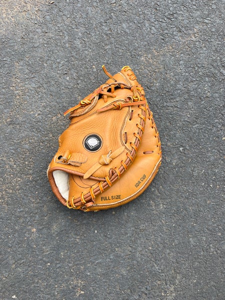 Used Nike Diamond Read Baseball Catchers Mitt