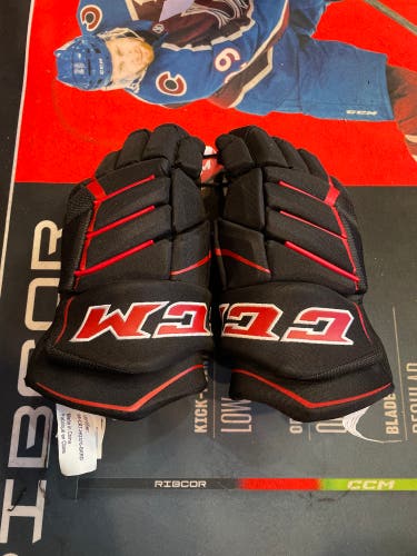 NEW CCM 15" JetSpeed FT370 Gloves