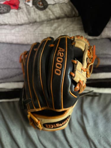 Jose Altuve JA27 Infield 11.5" A2000 Baseball Glove