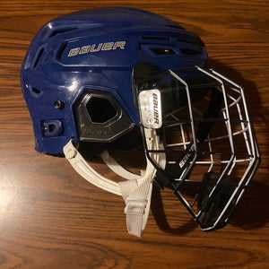 Bauer Hockey Re Akt 150 Senior Medium Royal Helmet with Cage
