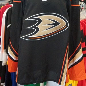 NWT Adidas Adult NHL Anaheim Ducks Jersey
