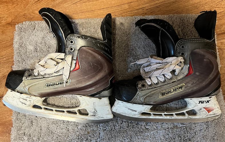 Used Bauer Pro Stock Size 8.5 Vapor X60 Hockey Skates