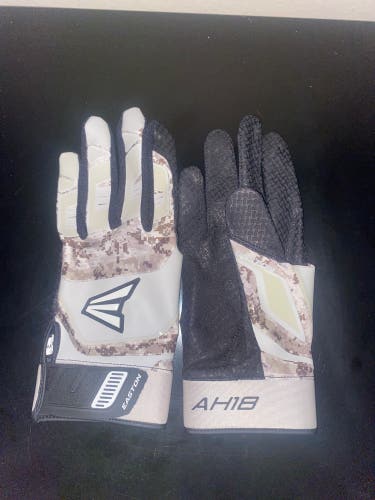 Austin Hedges Batting Gloves