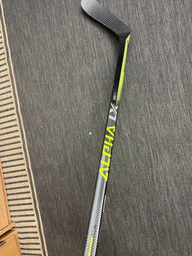 Senior Left Hand W28 Alpha Lx 20 Hockey Stick