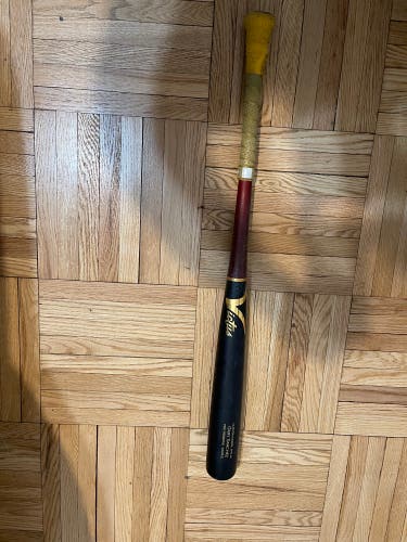 Wood (-3) 30 oz 33" Bat