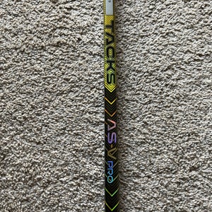 Senior Right Handed 95 Flex P29  Super Tacks AS-V PRO Hockey Stick