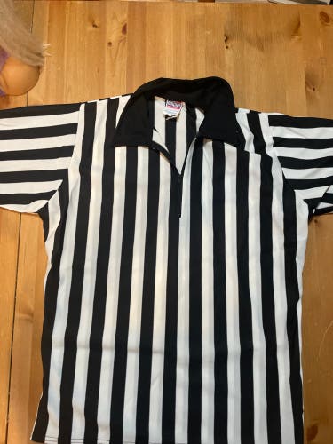 Hockey Referee shirt medium short sleeve