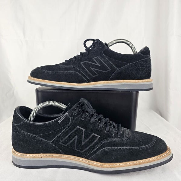 New Balance 1100 Mens Size 7D Black Suede Oxford Walking Comfort Shoes MD1100BK SidelineSwap