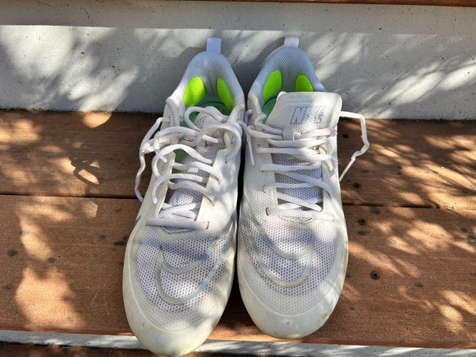 White Used Molded Cleats Low Top Alpha Huarache 8 Pro