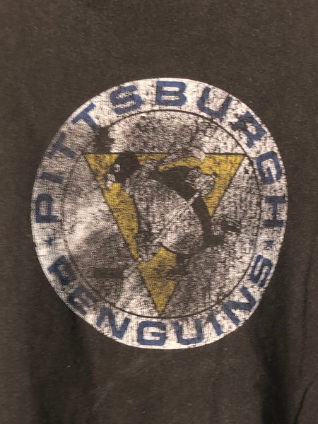 USED BLACK PITTSBURGH PENGUINS LONG SLEEVE T-SHIRT SIZE XXL