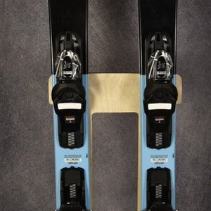NEW ROSSIGNOL SPRAYER SKIS SIZE 148 CM WITH LOOK BINDINGS