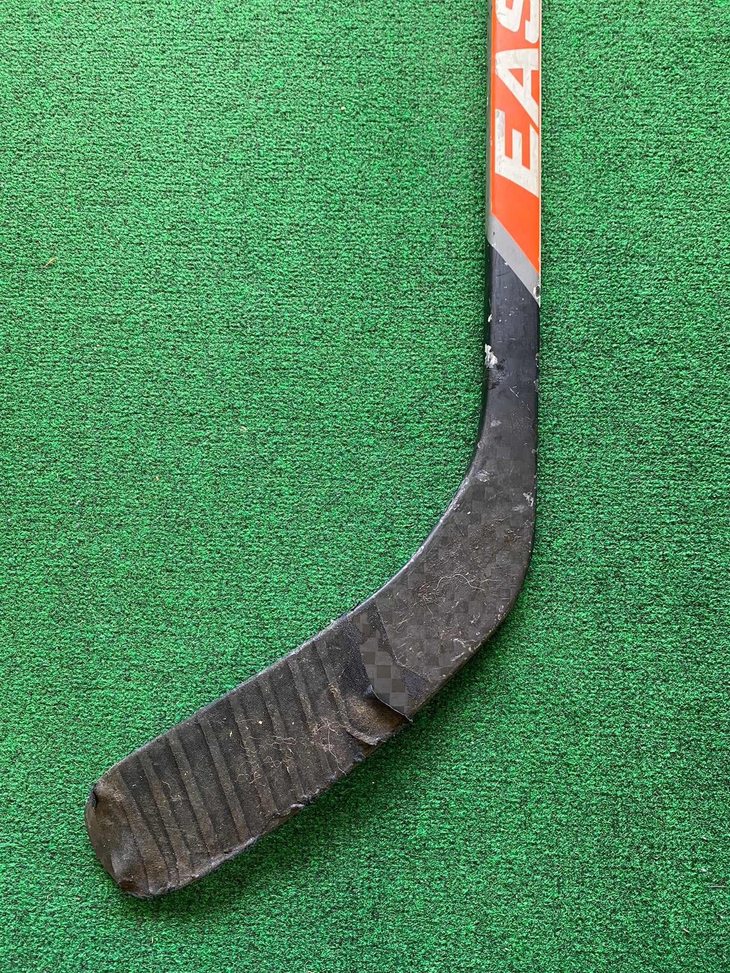 Best Easton Mako M2 Junior Composite Hockey Stick Used One Season. Good For  Kids Under 12. This Stick Was $159 Brand Newasking 60 Bucks for sale in  Quinte West, Ontario for 2023