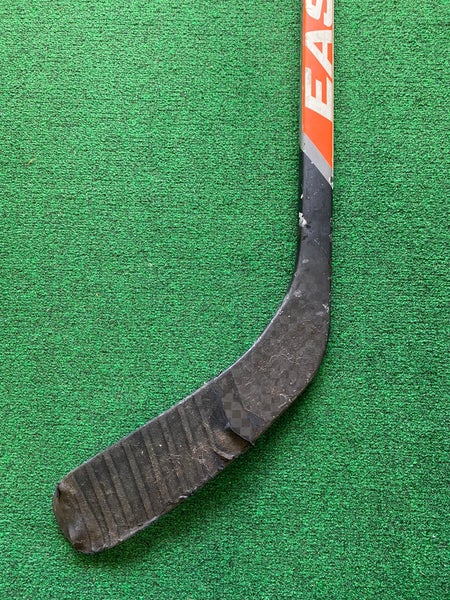 EASTON Mako Grip Hockey Stick- Jr