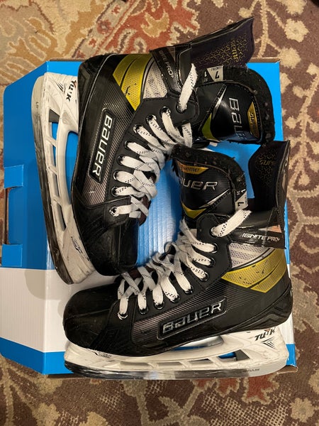 Senior Used Bauer Ignite pro + Hockey Skates Size 7