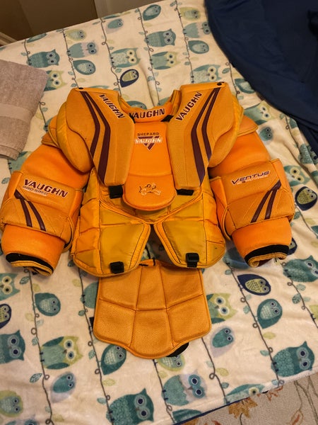 Used XL Vaughn Ventus SLR Pro Carbon Goalie Chest Protector Pro Stock
