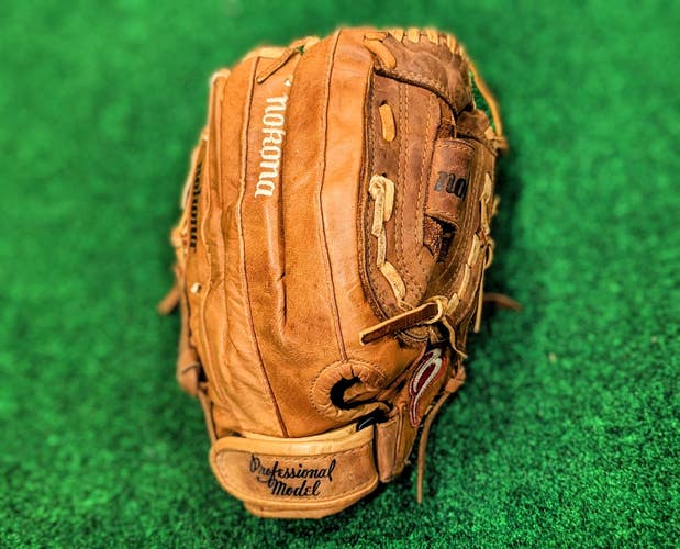 Like new Nokona AMG 600K-CW American Legend Series Baseball/Softball Glove 12.5"