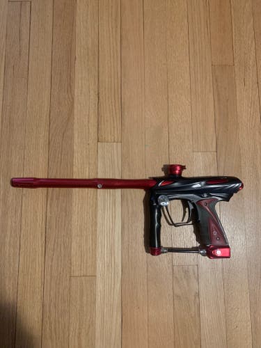 Smart Parts Ion Paintball Marker With Freak Barrel New Battery
