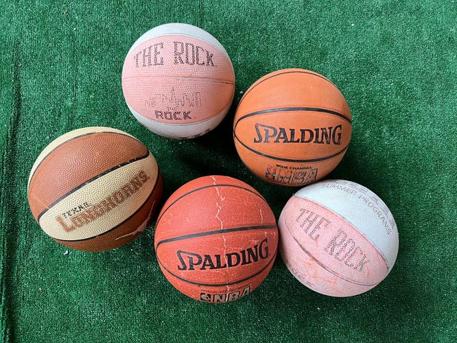 5 Pack basketballs (Spalding And The Rock)