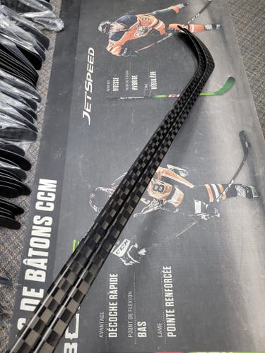 2 PACK | P28 | 65 Flex NEW! Carbon Pro Intermediate Right Handed Hockey Stick P28 Pro Stock