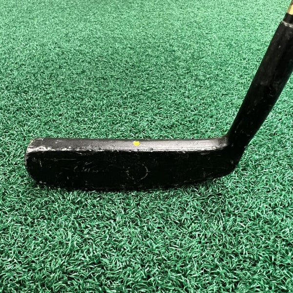 Vintage Black Slotline Heel Shafted Right Handed Putter Blade 36" MRH
