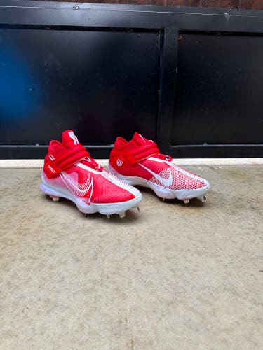 NIKE Force Zoom Trout 7 (sz 11)