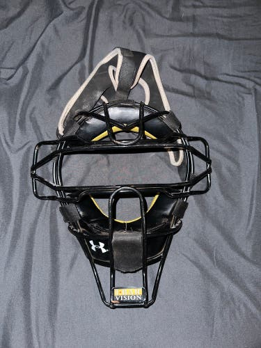 Under Armour Victory Series Catcher's Mask