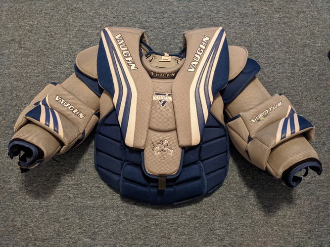 Used Large Vaughn Ventus SLR Goalie Chest Protector