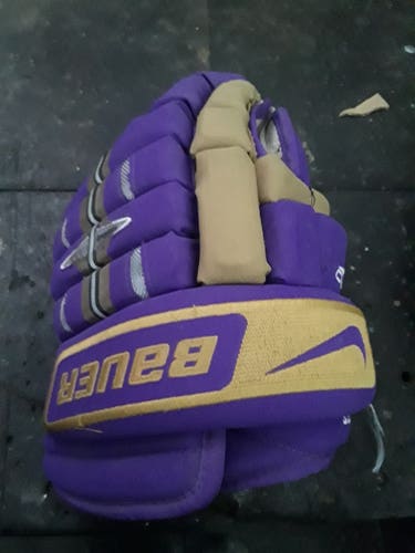 Used Bauer NBHPRO Gloves 13"