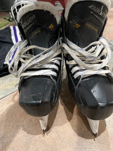 Senior Bauer Regular Width Size 7 Supreme 2S Hockey Goalie Skates