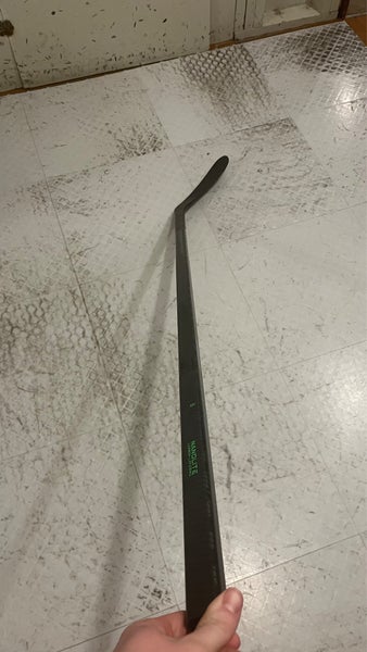 Senior Right Handed P28 CCM RibCor Trigger 6 Pro Hockey Stick
