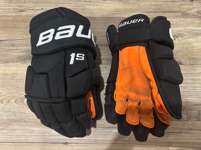 Bauer pro stock 1S And Coyotes 2S 13-1