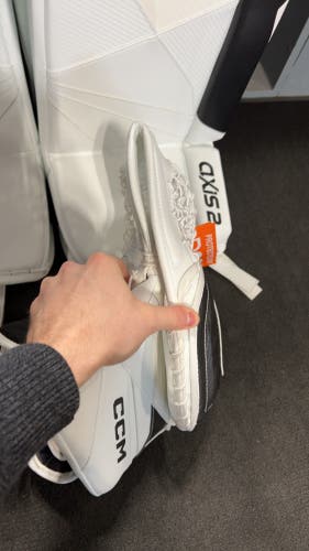 Axis 2 591 Glove Blocker Set